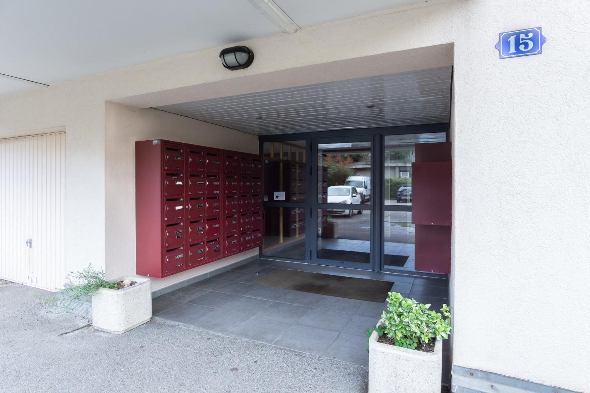 Joli Studio Avec Jardin Apartment Annecy Exterior photo
